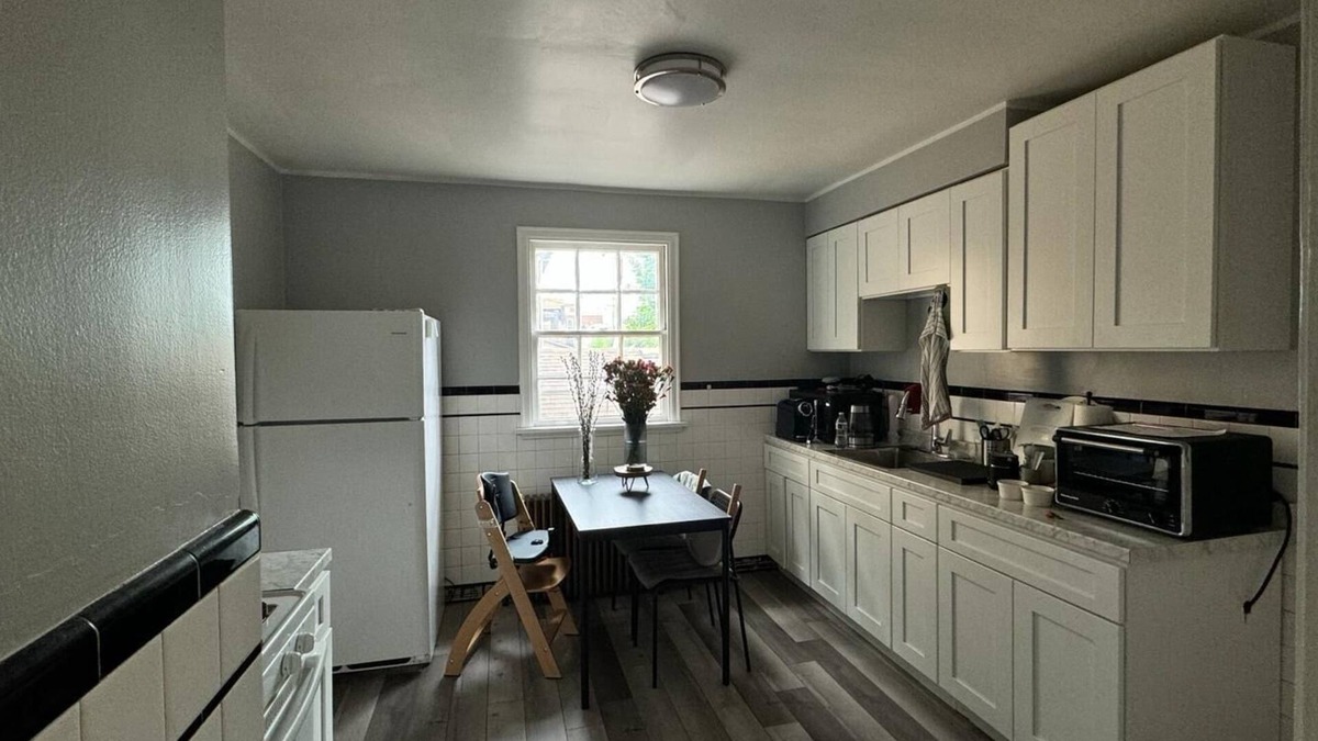 Homestead Apartment | Spacious apartment for traveling professionals or group vacations
