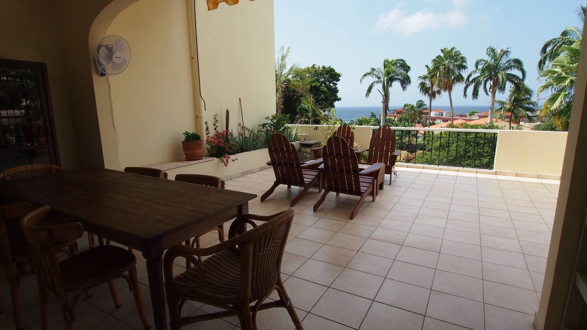 Piscadera Apartment | Spacious apartment in the exclusive Royal Palm Resort, ocean view
