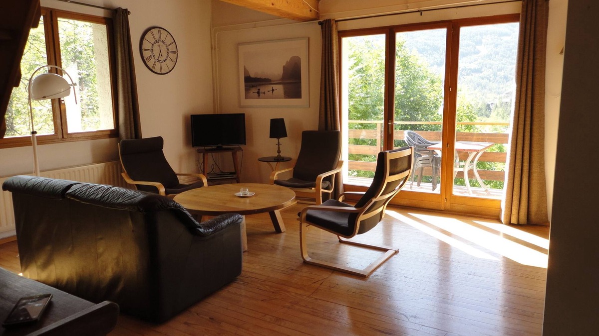 Allos Apartment | Spacious apartment in chalet with a beautiful view!