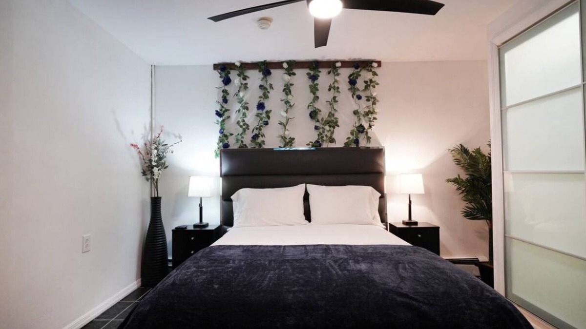 Queens Apartment | Spacious apartment in Long Island City with AC, WiFi