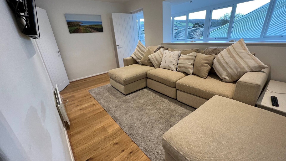 Croyde Apartment | Spacious Apartment in the Centre of costal Village - 5 minutes walk to the beach