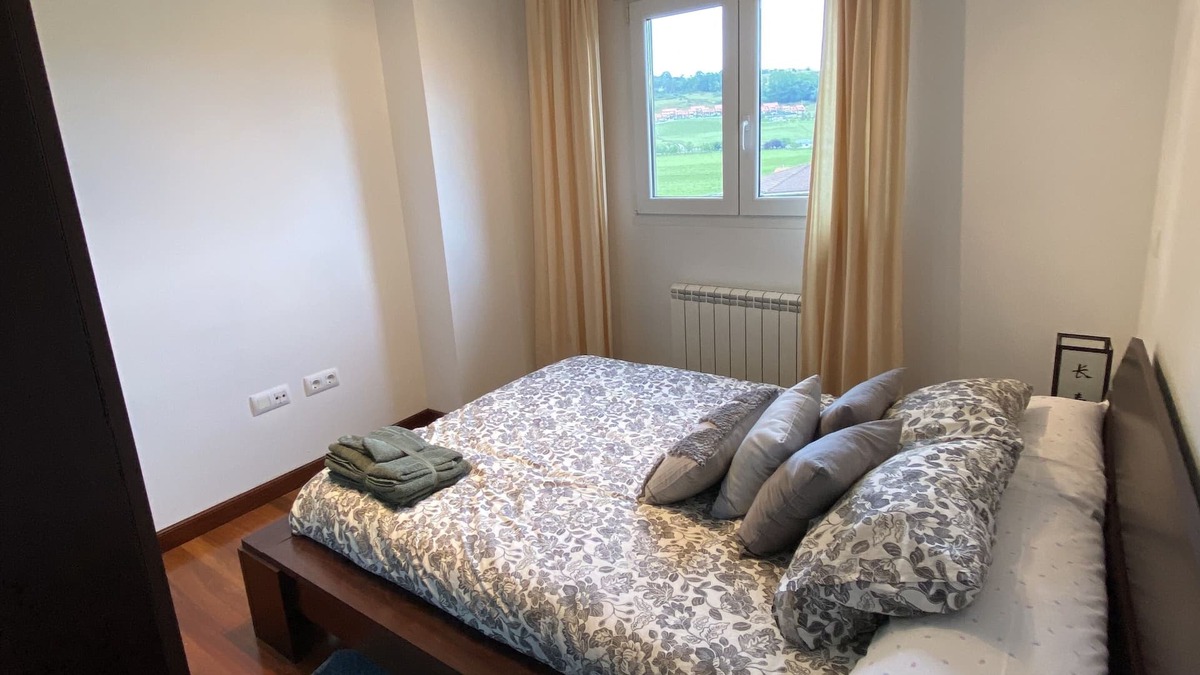 Beranga Condo | Spacious apartment near the beach and Cabárceno