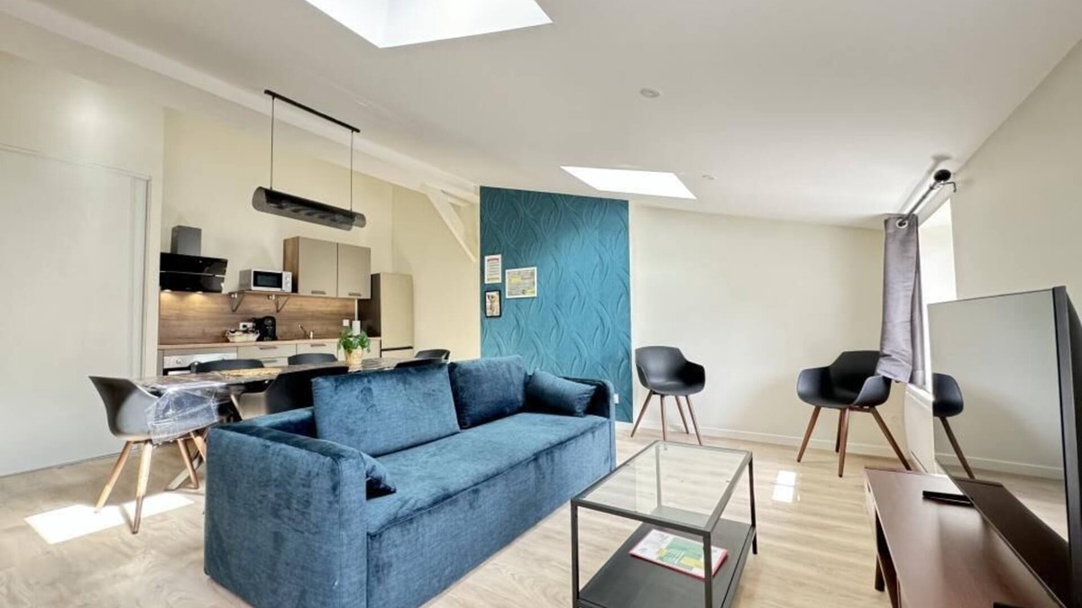 Riom Apartment | Spacious apartment sleeps 8 in the center of Riom