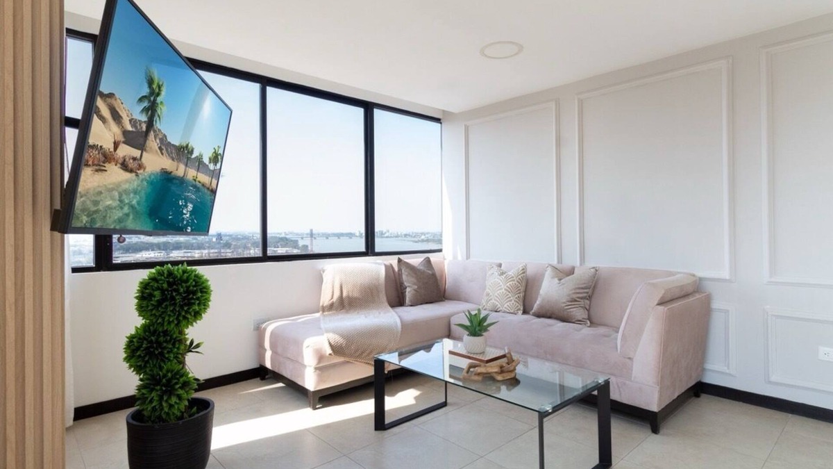 Puerto Santa Ana Apartment | Spacious Apartment with City View