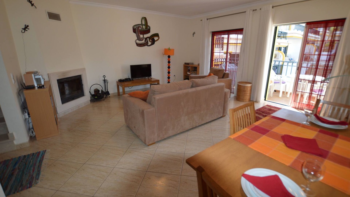 Guia Apartment | Spacious Apartment with 2 large Sun Trraces overlooking Pools and Manicured Gardens