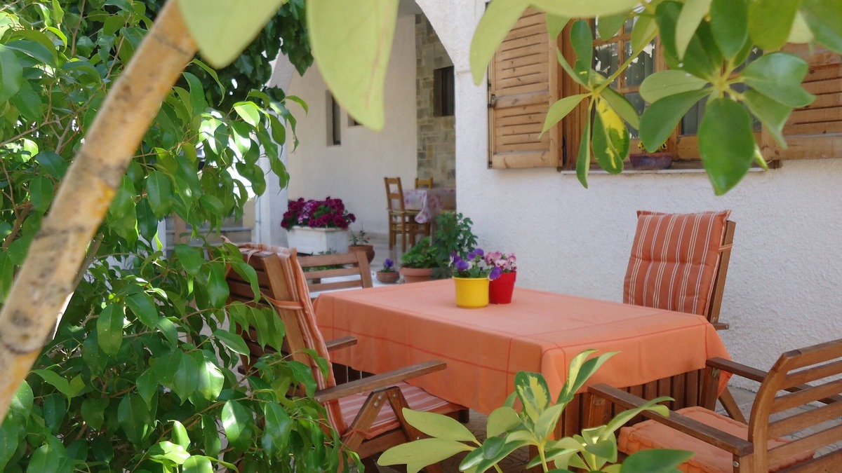 Drepano Apartment | Spacious Apartment with big patio, minutes from the beach