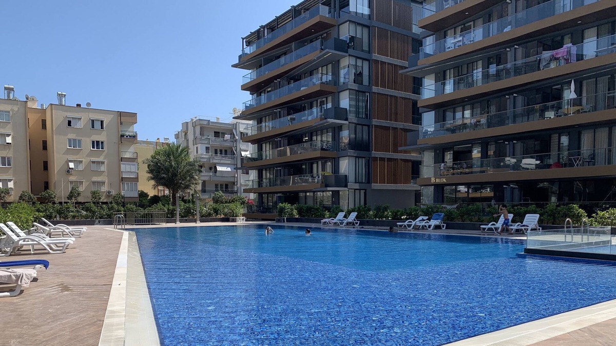 Kaleici House | Spacious apartment with 160m² pool, 3 bedrooms, 2 bathrooms, living room and kitchen