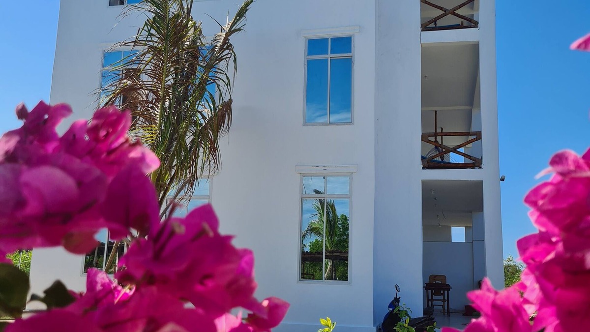 Mnemba Apartment | Spacious apartments with Indian ocean view, near the sky-blue beach Muyuni