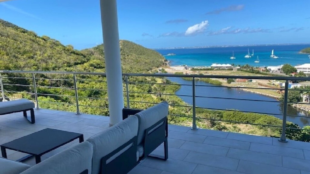 Anse Marcel Apartment | Spacious appartment facing the sea E