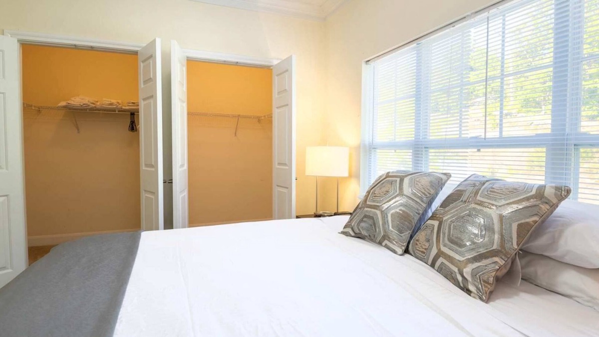 Waltham Apartment | Spacious Apt with Pool