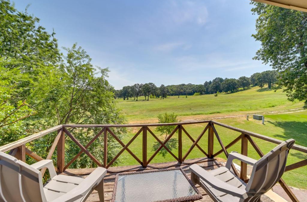 Fort Smith House | Spacious Arkansas Abode with Balcony and Fire Pit!