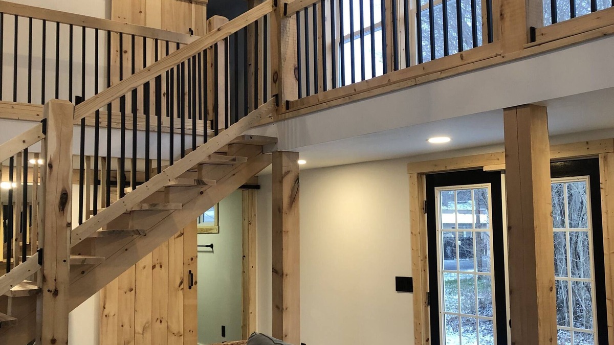 Painted Post House | Spacious Barn House in Painted Post
