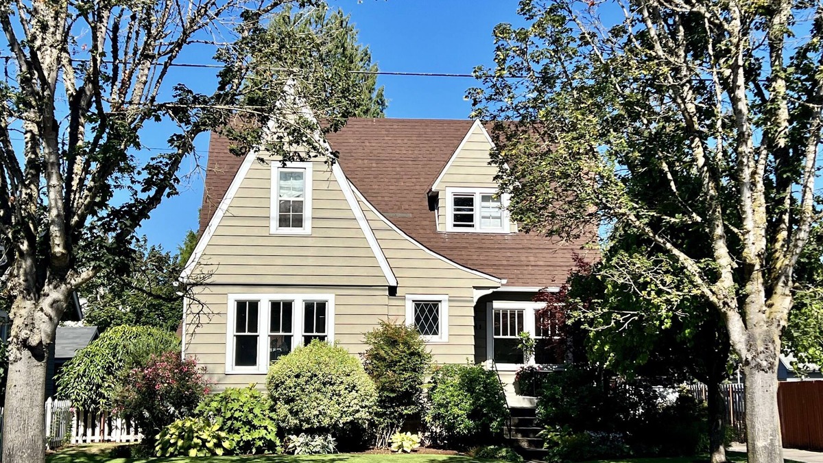 Northeast Neighbors Apartment | Spacious basement apt. Off-street parking, washer & dryer, kitchenette, sleeps 4