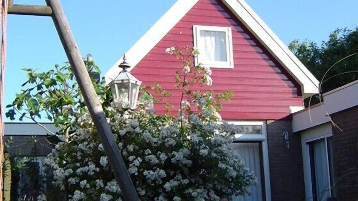Callantsoog House | Spacious beach house with its own garden 2 minutes' walk from the sea