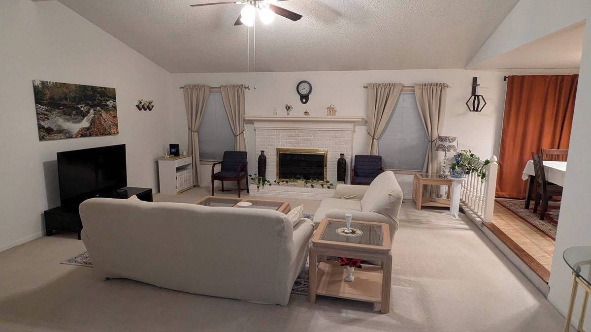 Novi House | Spacious Beautiful home in Novi