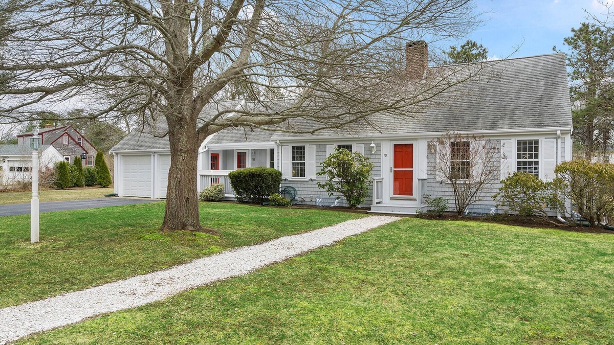 East Falmouth House | Spacious beautifully renovated home in Falmouth - comfortably sleeps 8.
