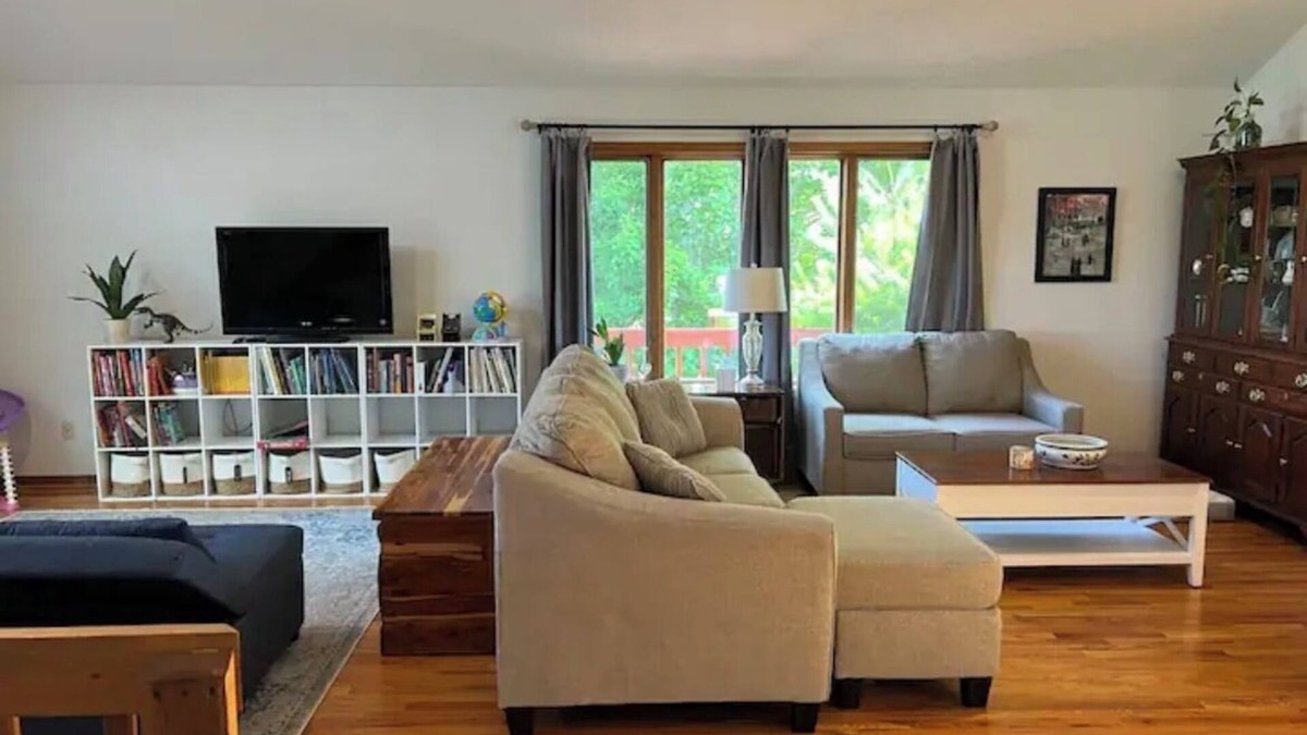 Farmview - Ramble House | Spacious Blacksburg home, conveniently located to Virginia Tech!