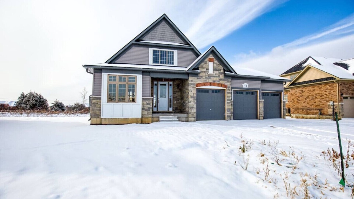 Carrying Place House | Spacious Brand New 4-Bed Retreat in Quinte West