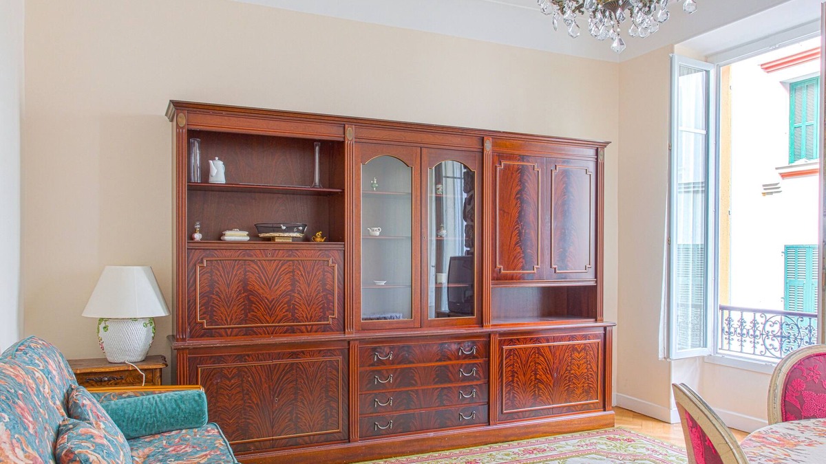 Saint Philippe Apartment | SPACIOUS , BRIGHT 2BR APT 20 METER TERRACE BEACH RESTAURANTS PARKING