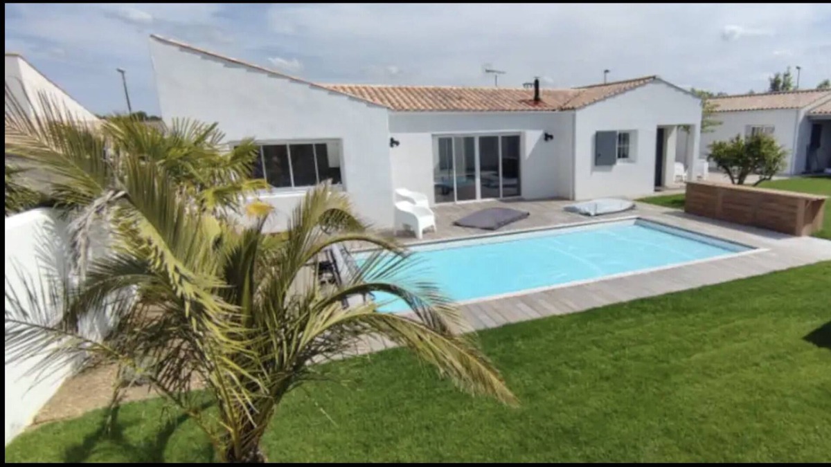 Sainte-Soulle Villa | Spacious, bright house in a quiet neighborhood