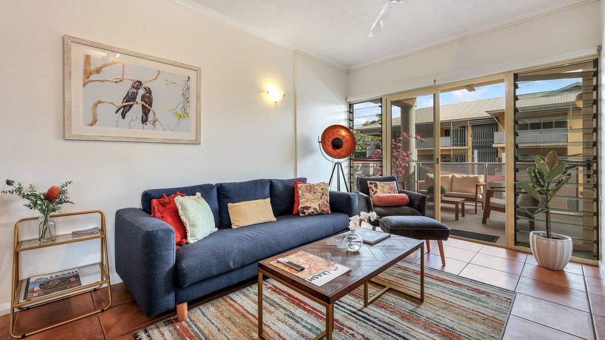 Parap Condo | Spacious+Bright Parap Markets Condo 2BR+2BA (ens)