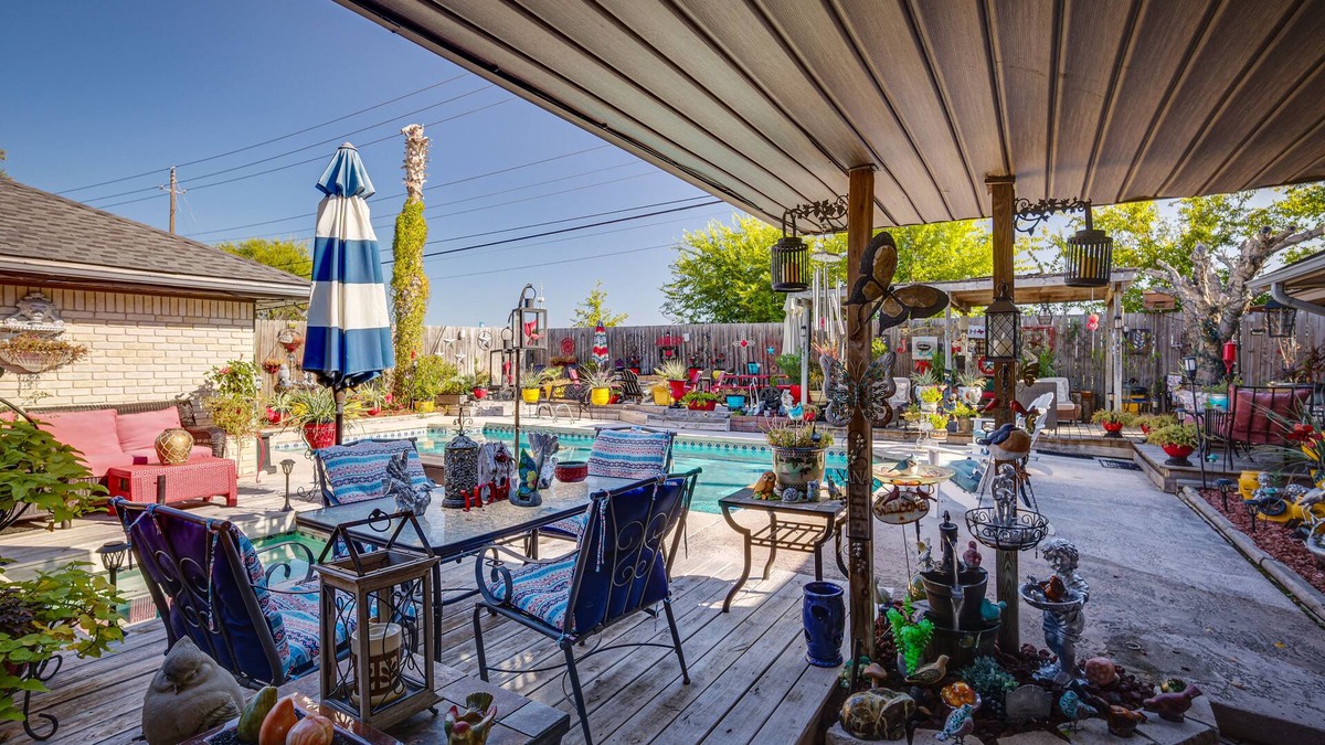 Briarcrest Estates Cottage | Spacious Bryan Vacation Rental w/Pool & Patio!