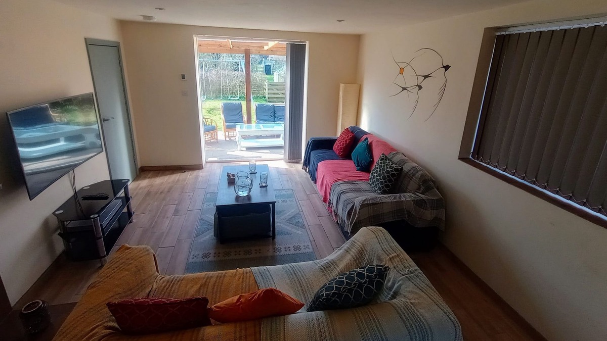 Long Melford House | Spacious bungalow with large garden in middle of a medieval village