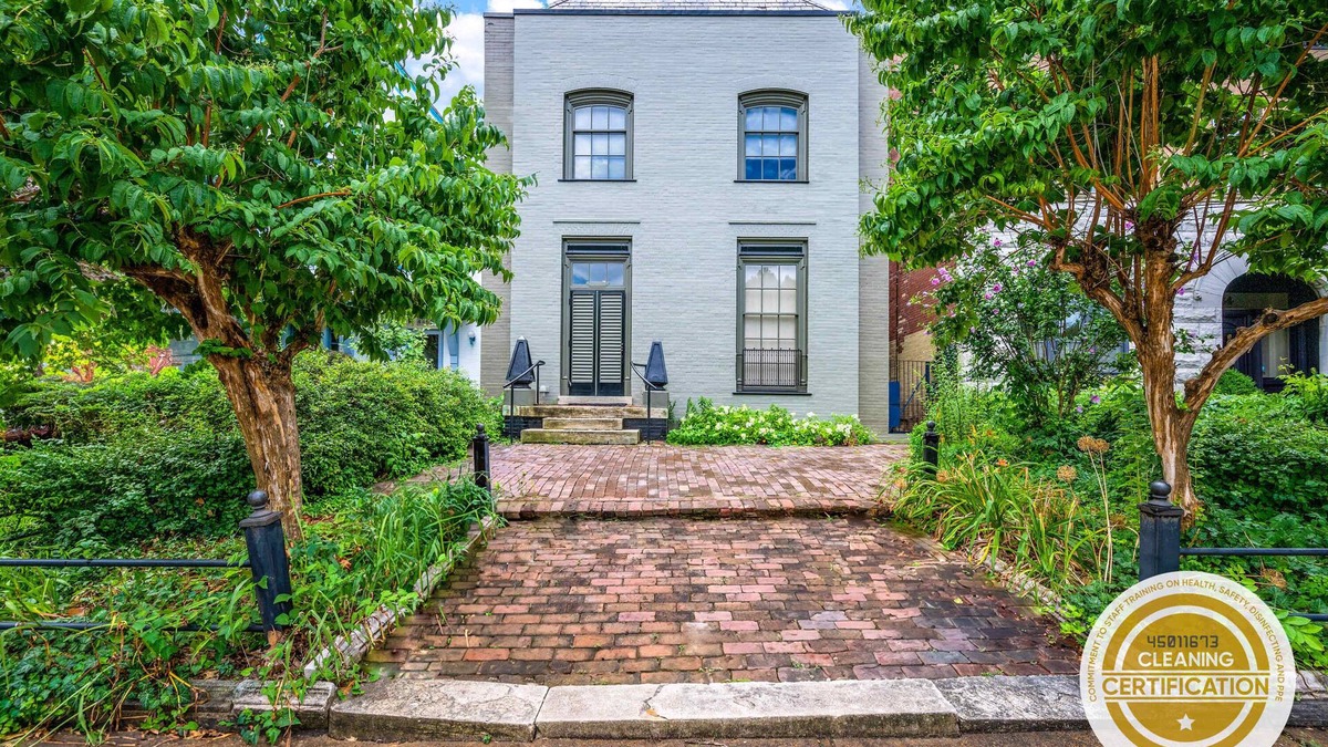 Central West End House | Spacious Charming Home/ABODEbucks