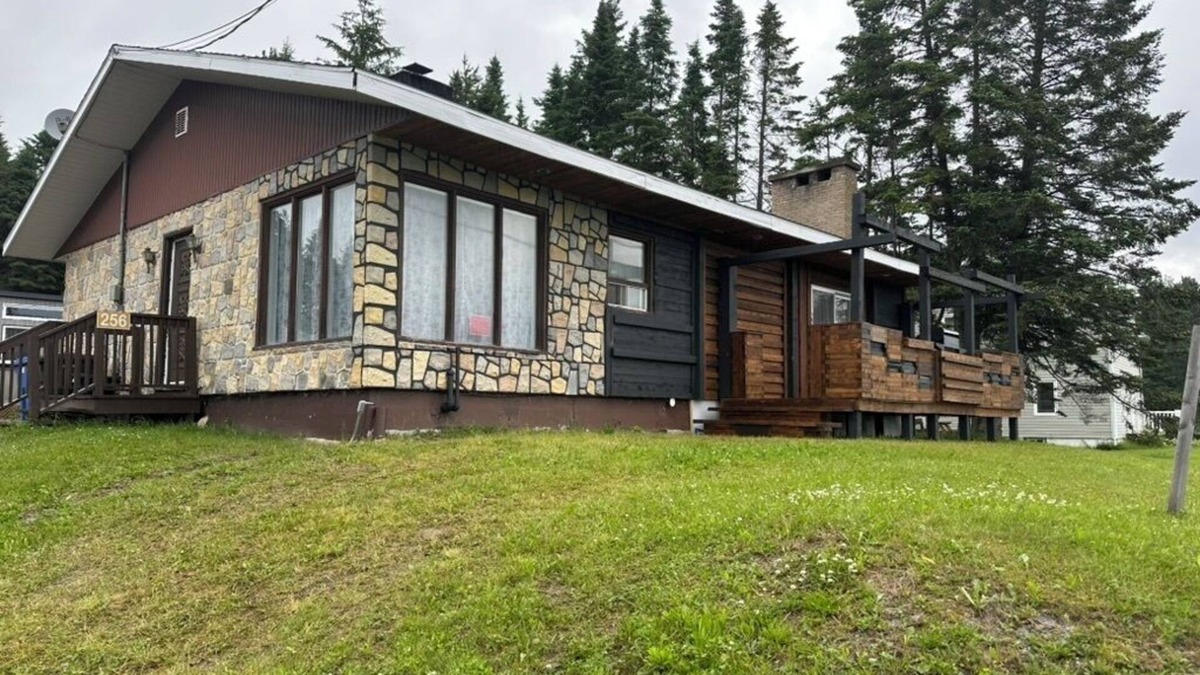 Kedgwick House | Spacious & Charming Lakeview Home – Perfect for Families & Getaways