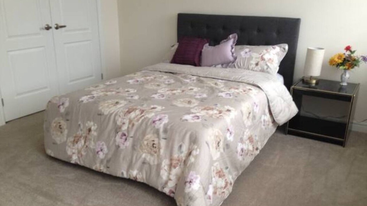 Markham House | Spacious Clean 3-bedroom Vacation Family Home in Markham