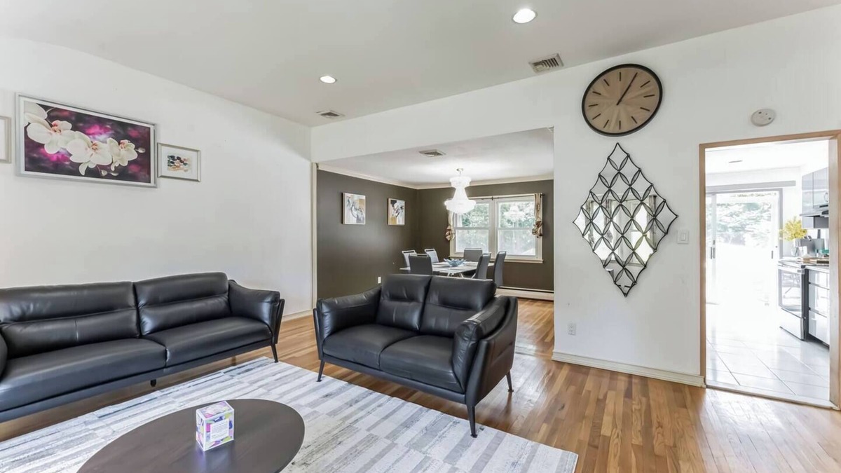 Bethpage House | Spacious, clean-Home in Bethpage