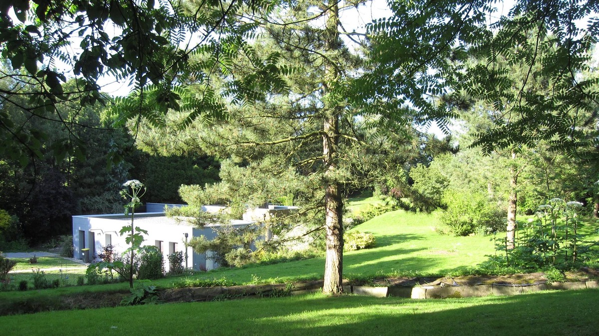 Campagne-les-Hesdin House | Spacious Comfortable House In Large Secluded Garden