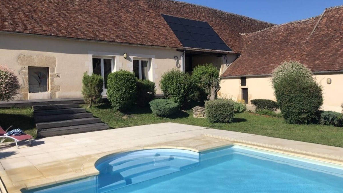 Corvol d'Embernard Cottage | Spacious cottage in the countryside in the heart of the Nièvre- private pool-4-14 people