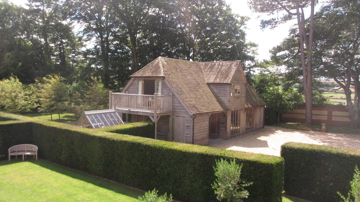 Ebbesborne Wake House | Spacious comfort with breathtaking views, in a peaceful private location.