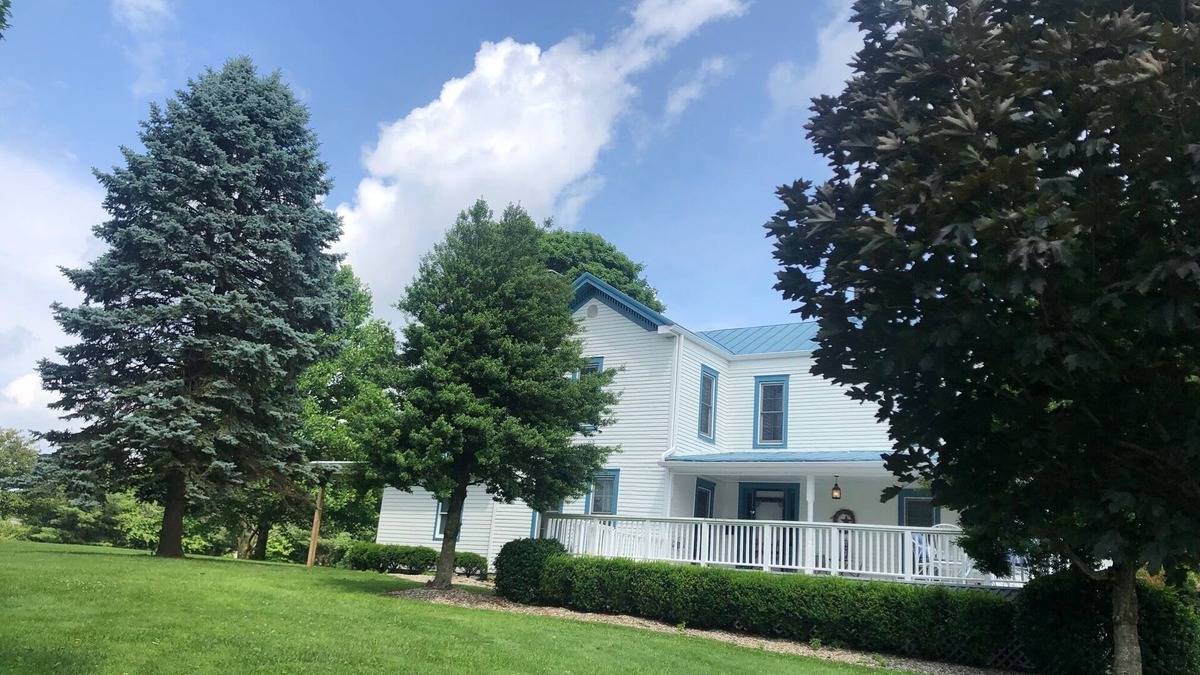 Prospect House | Spacious, comfortable, and, land!