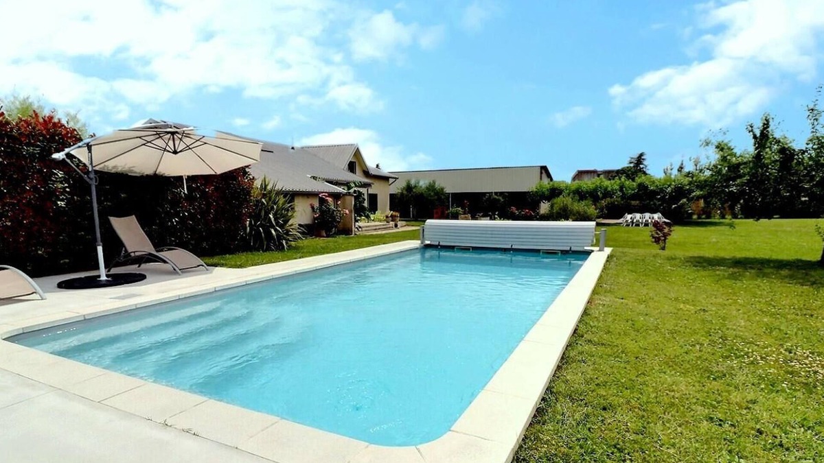 Aubenas House | Spacious comfortable loft 'La Joie De Vivre' with 6 bedrooms and one pool