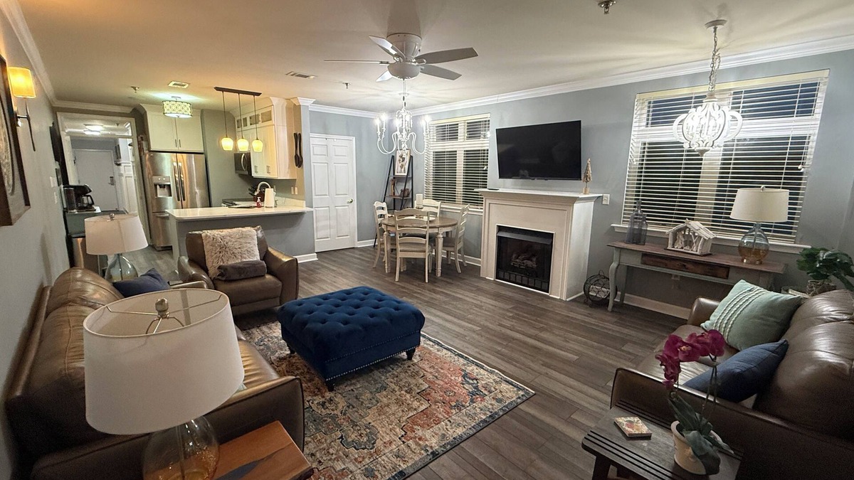 Huddleston Condo | Spacious Condo at SML- Mariner's Landing