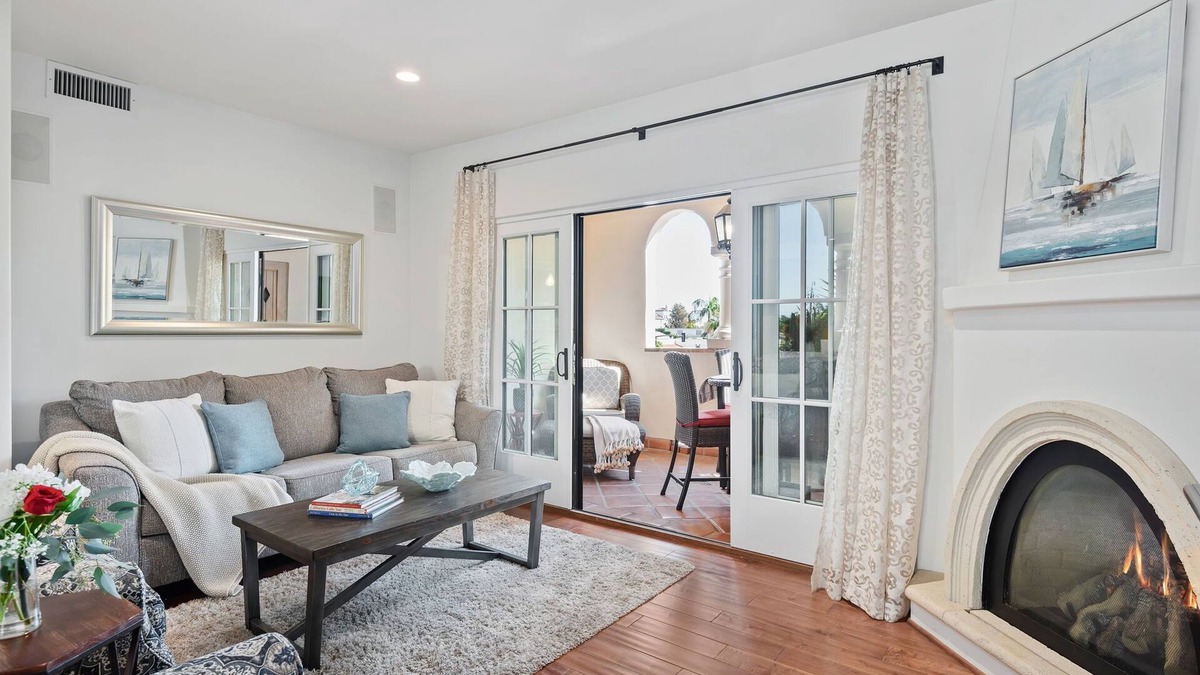 Laguna Condo | Spacious Condo in Luxury Downtown Complex