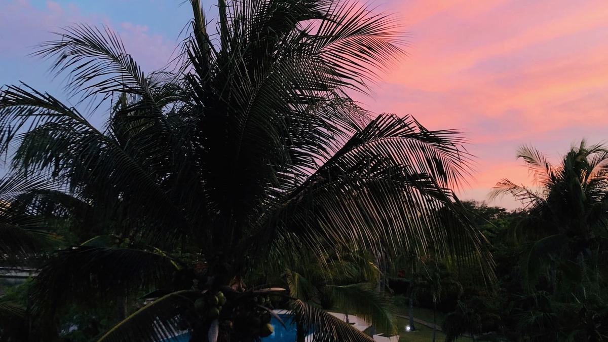 Puerto Aventuras Condo | Spacious condominium with stunning water views