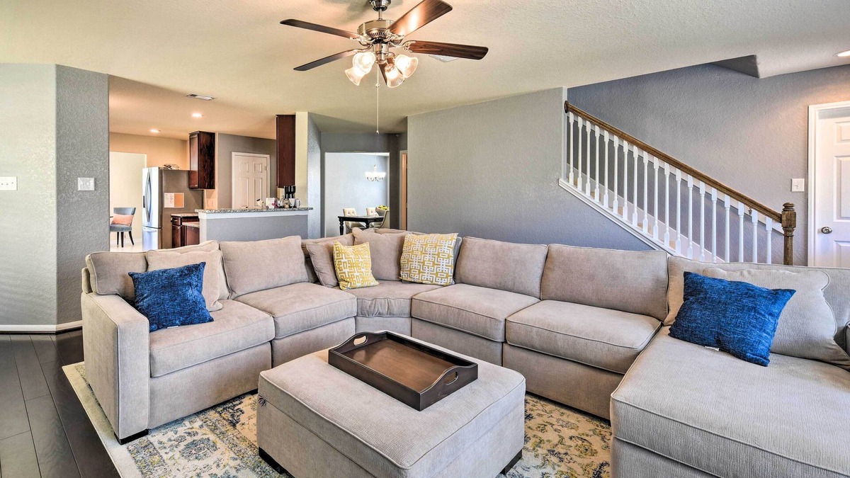 College Park House | Spacious Conroe Home - 6 Mi to The Woodlands!