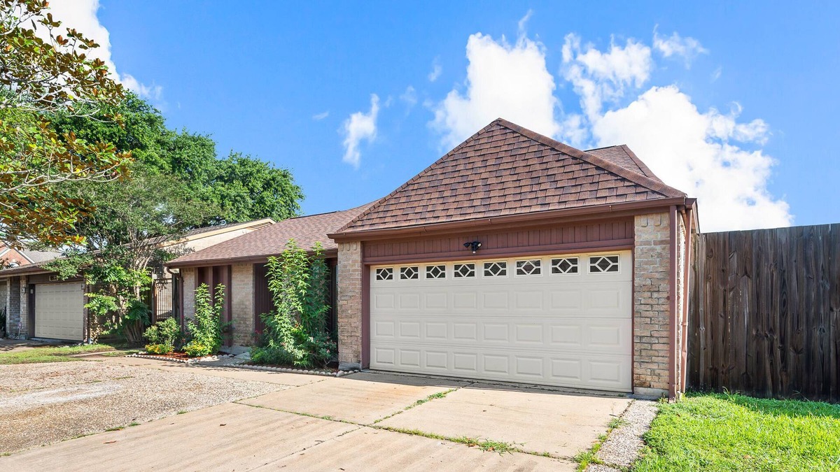 Meadows Place House | Spacious/ Convenient/Relaxing 4-BR Home near Houston, Sugar Land & Stafford