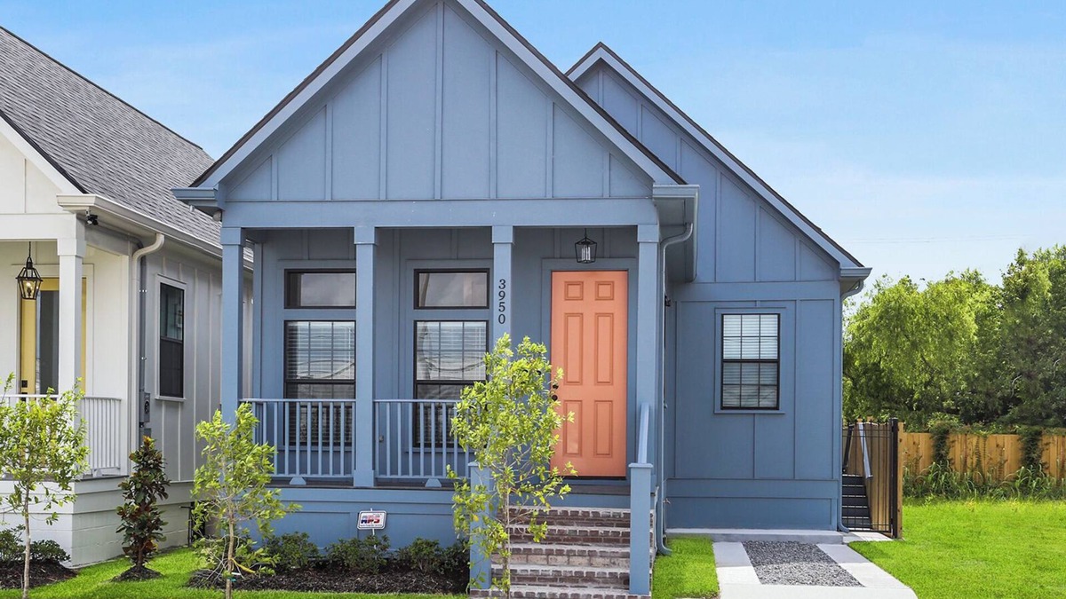 Desire Area House | Spacious & Convenient: 3BR w/All Utilities, Minutes from Everything!
