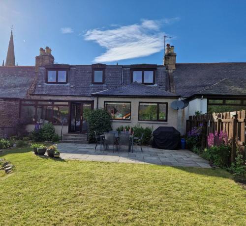Ballater House | Spacious cosy welcoming cottage