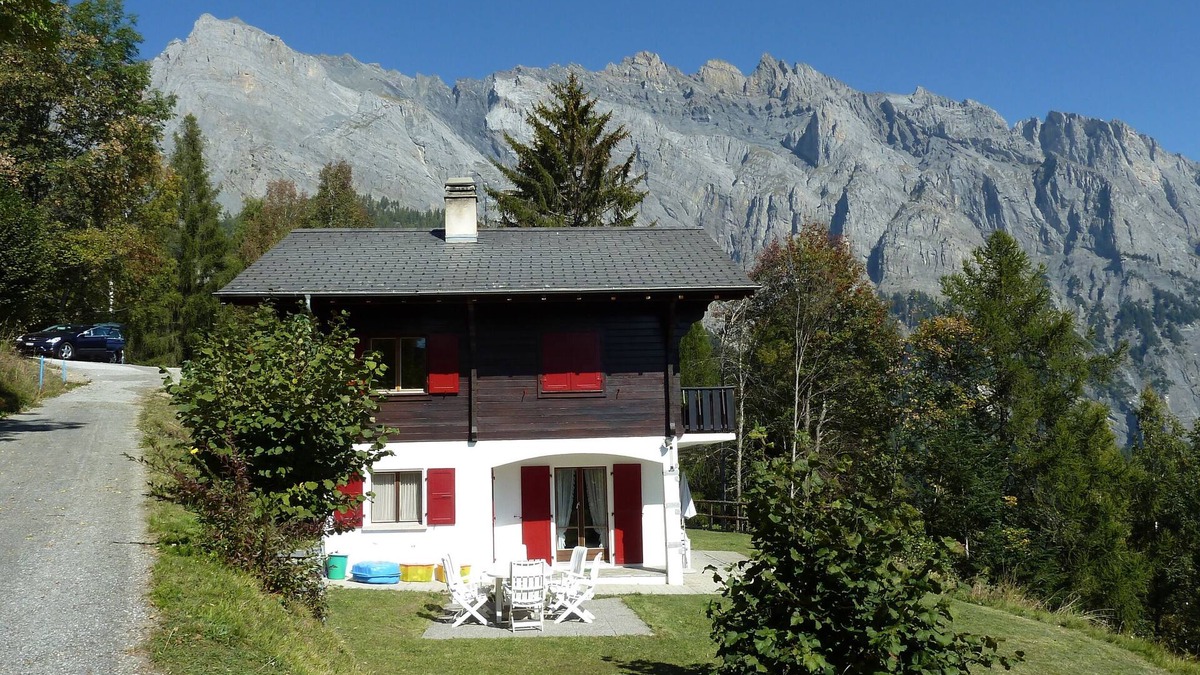 Chamoson Ski Chalet | Spacious cottage with views breathtaking in central Valais (Switzerland)