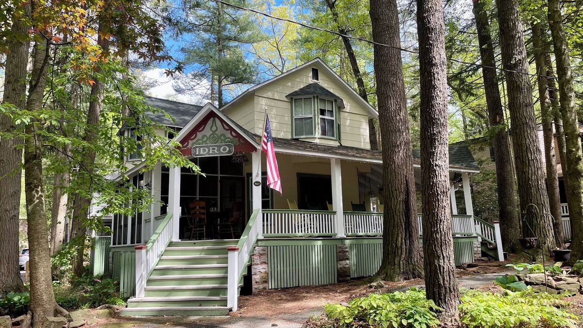 Mount Gretna Heights Cottage | Spacious Cottage with Charming Porches in Mt. Gretna - Hershey/Manheim, PA