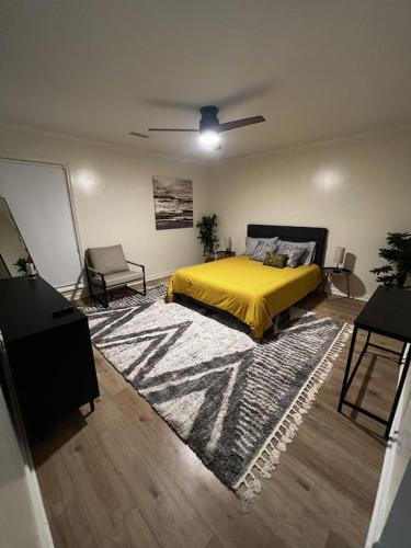 Columbus House | Spacious & Cozy - Close to Fort Moore - Pool Table