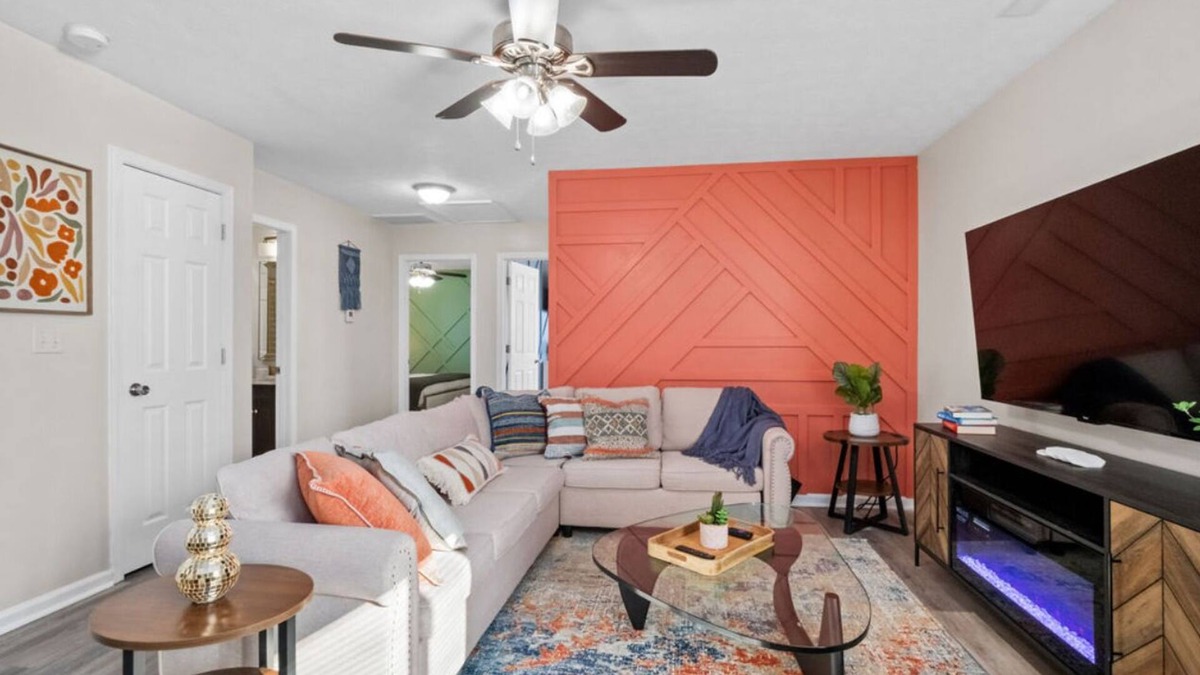 Burlington Apartment | Spacious & Cozy Upstairs Apartment with King Beds and Smart TVs in Every Room