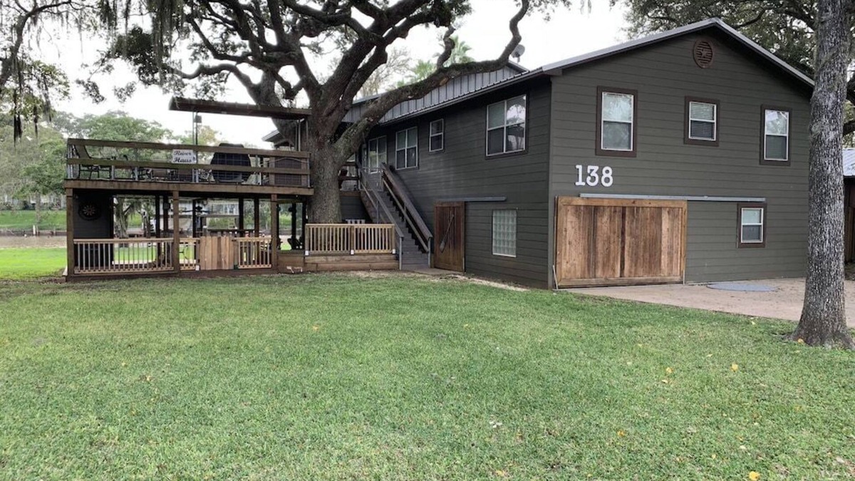 Cedar Lane House | Spacious Creek Home w/Fishing Pier