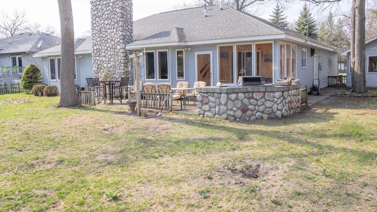 Caseville House | Spacious Custom Caseville home Steps 2 Beach/Woods