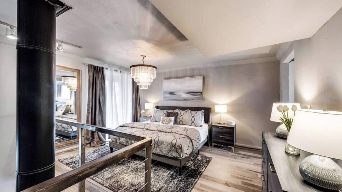 Old East Dallas Condo | Spacious Dallas loft with fireplace, pool, and luxury amenities near Downtown.